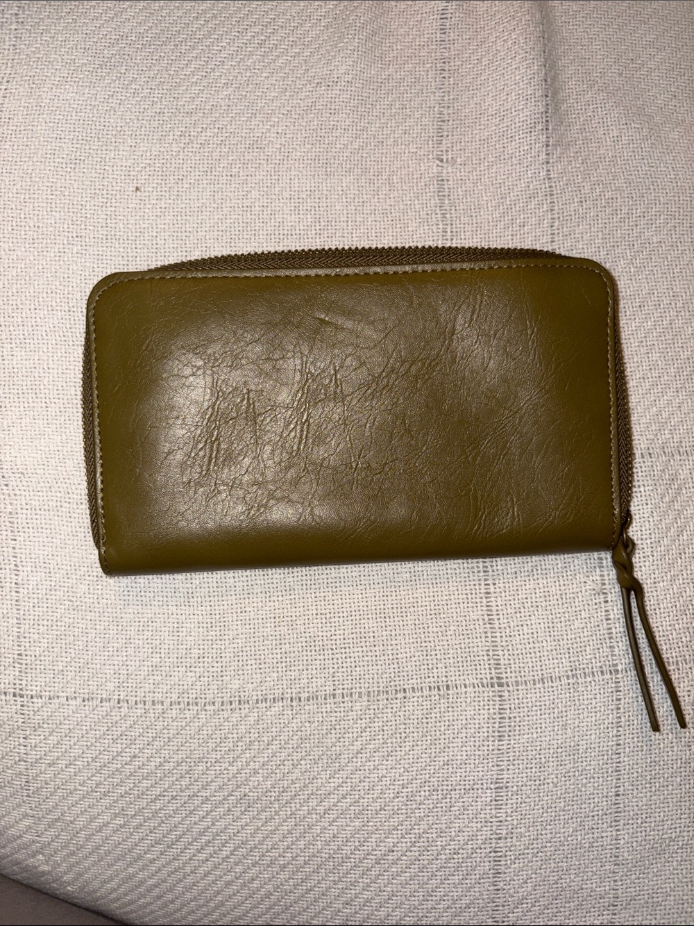 Universal Thread Olive Green Zip Around Wallet